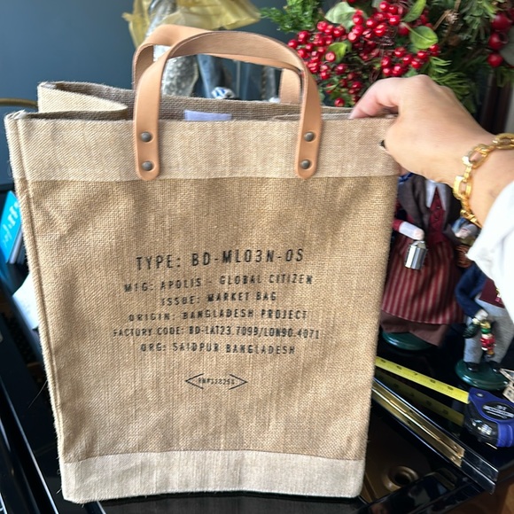 Anthropologie tote - Picture 1 of 6